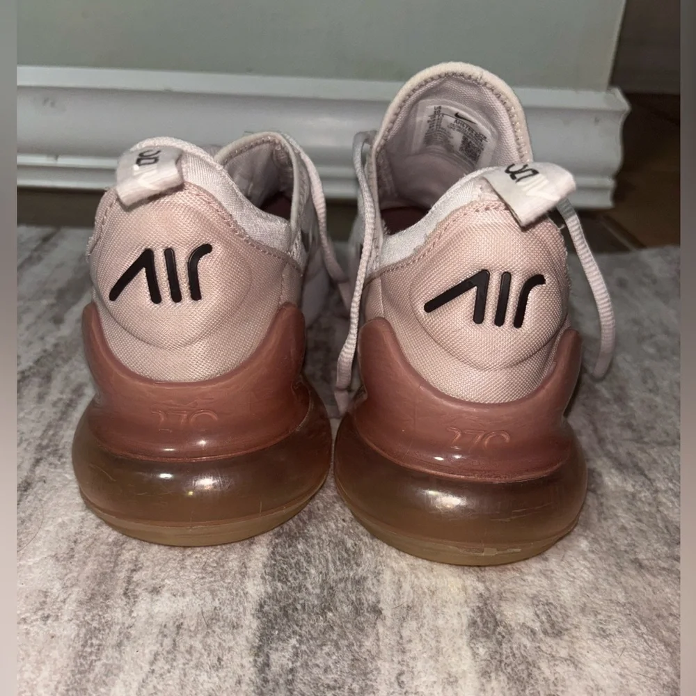 Nike Air Max 270 in Cream and Black - Picture 3 of 6